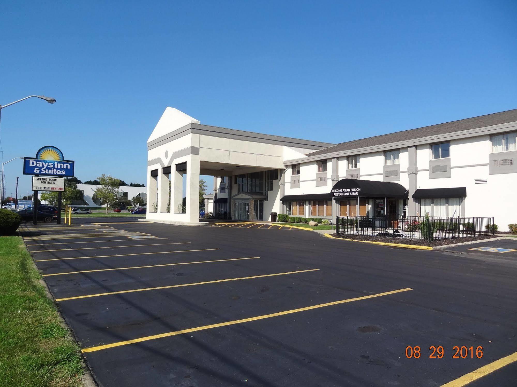 Days Inn By Wyndham Columbus East Airport Экстерьер фото